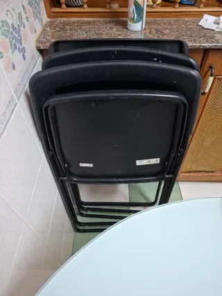 4 Sillas Plegables Negras