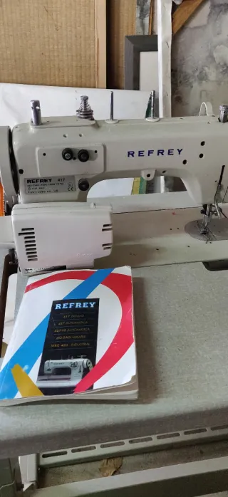 Máquina de coser Refrey 417 Industrial