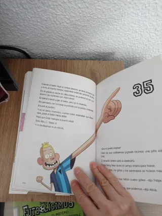 Los Futbolísimos 3: El misterio del portero fan...