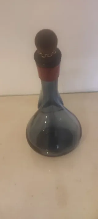 Porrón vintage de cristal azul