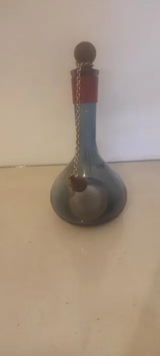 Porrón vintage de cristal azul