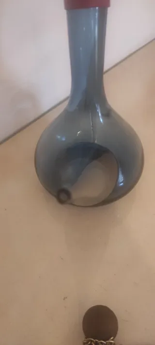 Porrón vintage de cristal azul