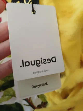 Bufanda Desigual Amarilla nueva