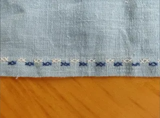 Mantel cuadrado de hilo