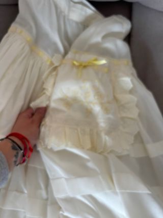 Enaguas vintage con detalles amarillos