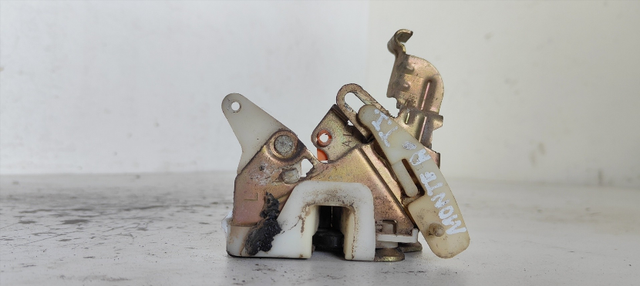 Serratura porta posteriore sinistra Mitsubishi Montero