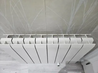 Radiador de agua blanco