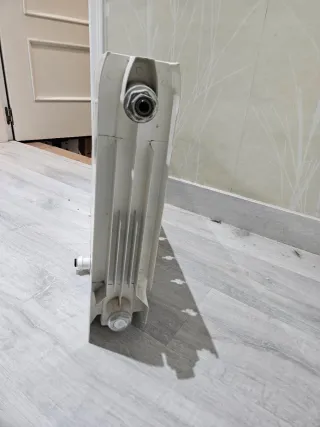 Radiador de agua blanco