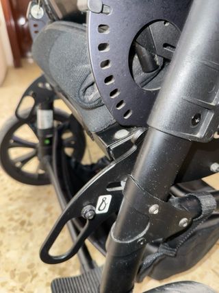 Silla postural Bingo Evolution. Color negro .