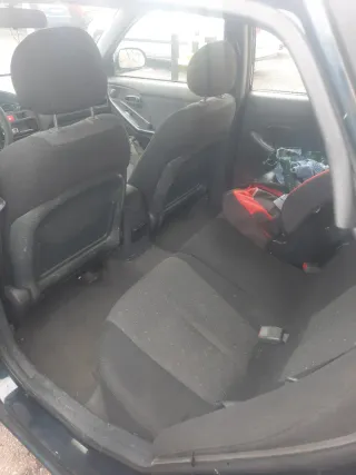 Hyundai Elantra 2003