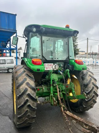Tractor John Deere Verde