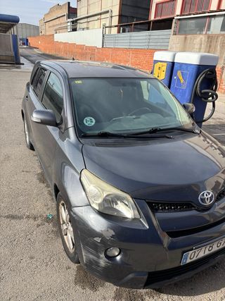 Toyota Urban Cruiser 2010