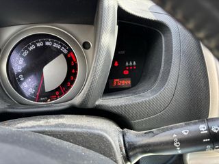 Toyota Urban Cruiser 2010