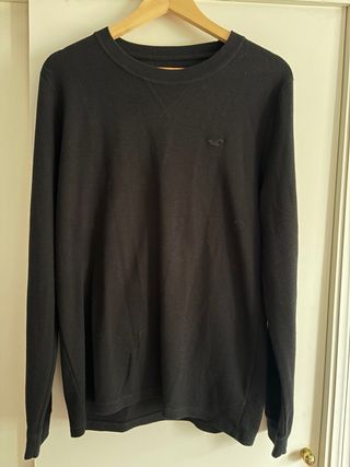 Jersey Hollister Negro Talla M