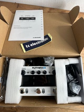 TC Electronic PLETHORA X3 Pedal Guitarra