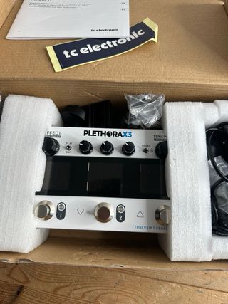 TC Electronic PLETHORA X3 Pedal Guitarra