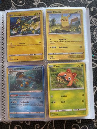 Album di figurine Pokémon pieno Include 10 metalliche