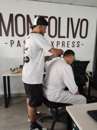 Realizo masajes,entrenamientos personalizados