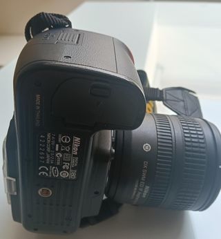 Nikon D80 Kit Reflex + Obiettivo