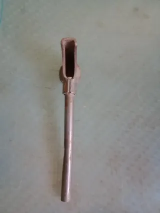 Antiguo martillo de piquetas tienda de campaña