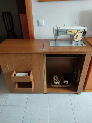 Máquina de coser Wertheim