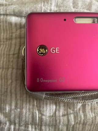 Cámara Digital GE Rosa