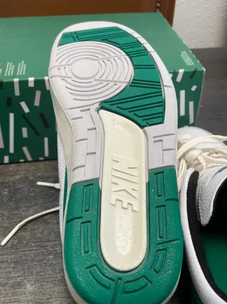 Nike Air Jordan 2 Retro Low SE Blanco y Verde