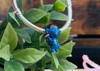 Charm Avatar Neytiri Azul - Plata