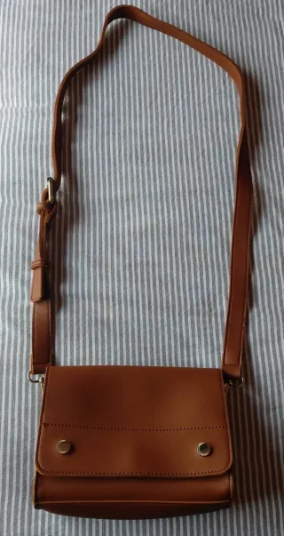 Bolso Parfois símil cuero marrón