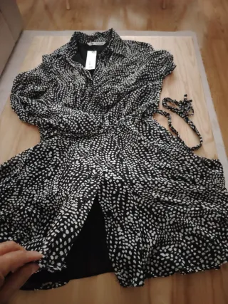 Vestido estampado lunares blanco y negro