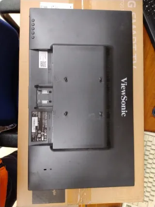 Monitor ViewSonic de 24 pulgadas