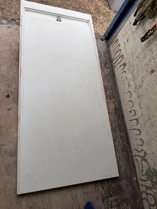 Plato de ducha con mampara.