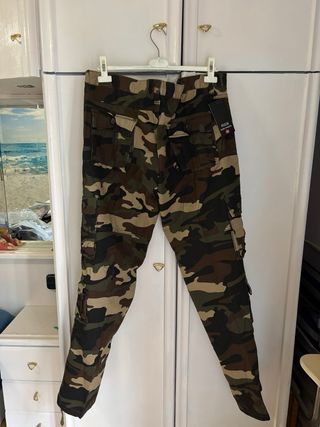 Pantalón camuflaje militar cargo