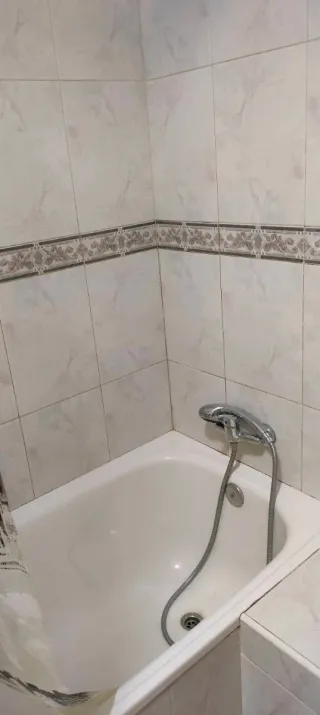 Alquilo piso a 5 minutos andando al centro