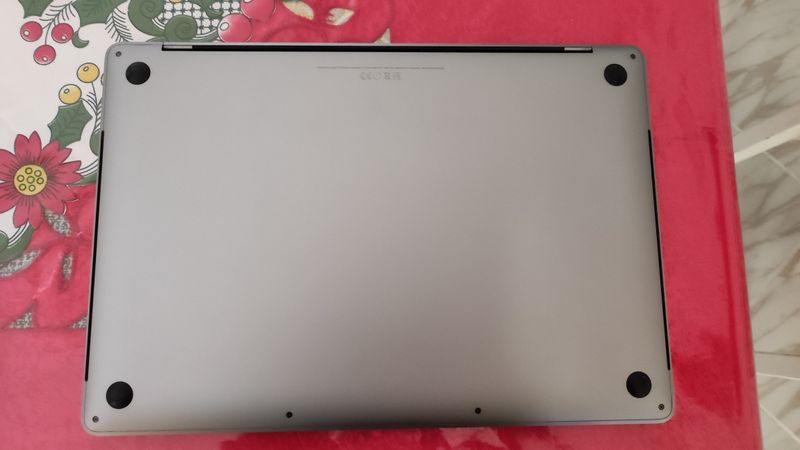 MacBook Pro 15 2017 - Por piezas de repuesto afbeelding 8