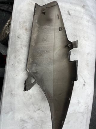 Tapa Lateral Izquierda Honda Lead 110 Negra
