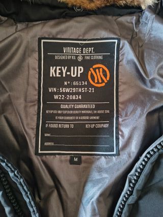 Giubbotto corto piumino nero Key Up