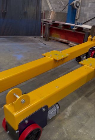 Grúa Pórtico eléctrico  direccional