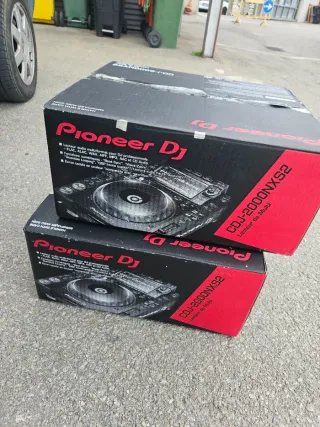 Cajas Pioneer CDJ-2000NXS2 (x2)