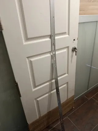 Puerta blindada blanca