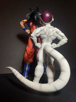 Figura Goku vs Freezer Dragon Ball
