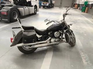 Yamaha Drag Star Classic 650 Negra