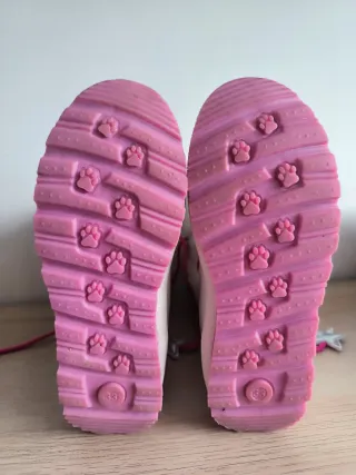 Botas nieve niña rosas