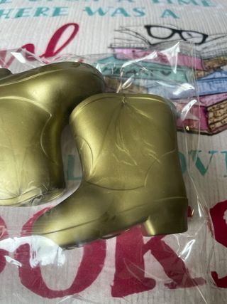 Botas de agua doradas Nancy