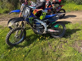 Yamaha YZF 450 2021 - Poco Uso