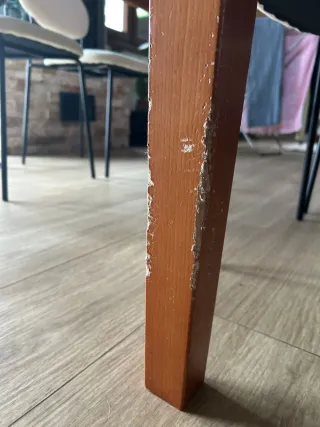 Mesa y 4 Sillas Comedor