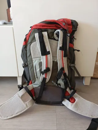 Mochila Montaña Quechua Forclaz 37 Ultralight