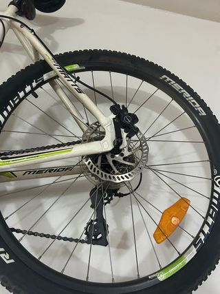 Bicicleta MTB Merida Blanca y Verde