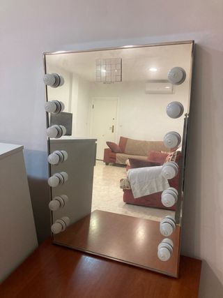 Espejo Peluquería con Bombillas