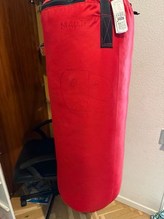 Saco de boxeo rojo